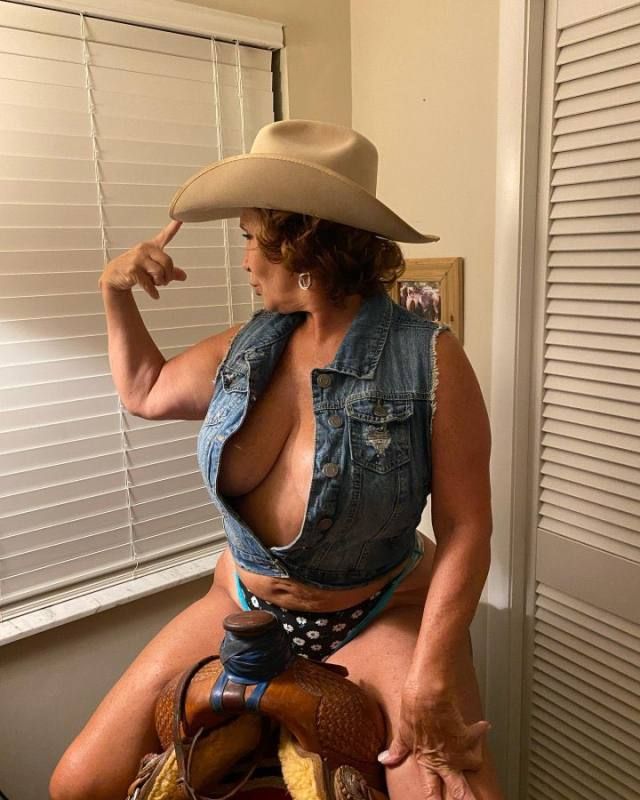 60+ Yrs RICH 💵 LONELY HORNY WIDOW I’m NEW HERE & REAL 😋 text 📱 +1 512-678-5234 What’s app ONLY #  ‪+1 (202) 437‑5876‬ - Image 2